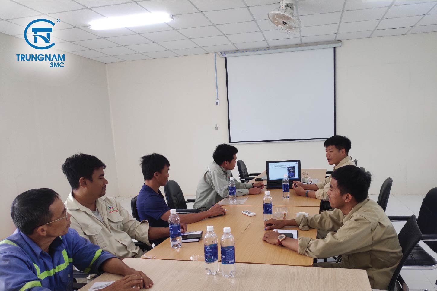 Trungnam SMC tổ chức đào tạo kiến thức cho CB-CNV tại văn phòng Ban điều hành Trà Vinh 