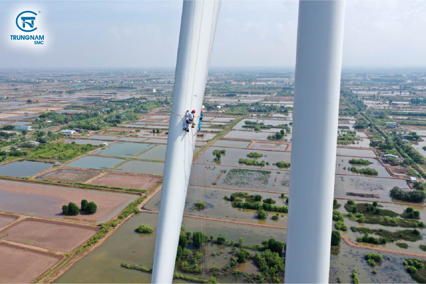 Sửa chữa cánh bằng phương pháp Rope Access tại Dự án điện gió Hòa Bình 5 - Bạc Liêu